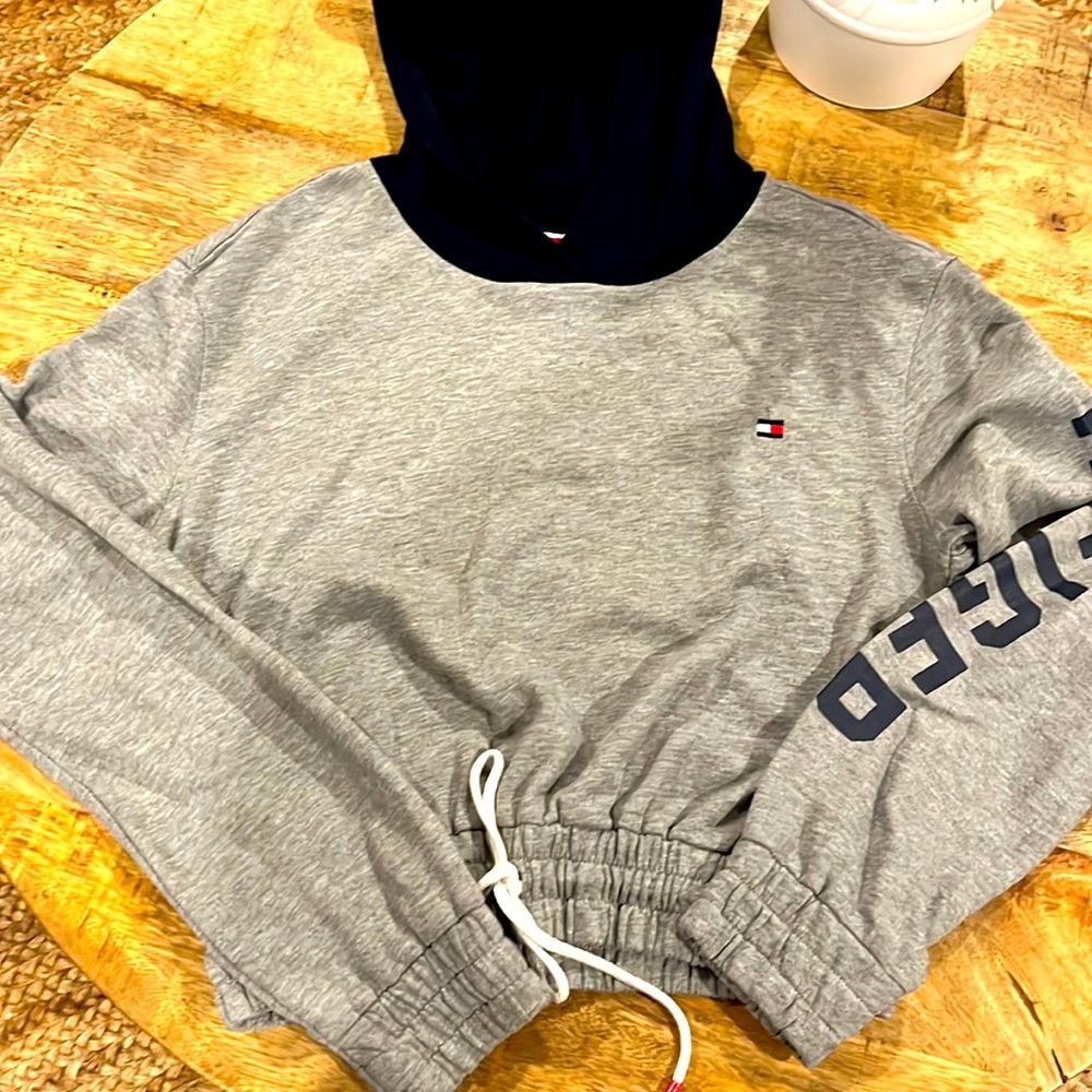 Tommy Hilfiger small